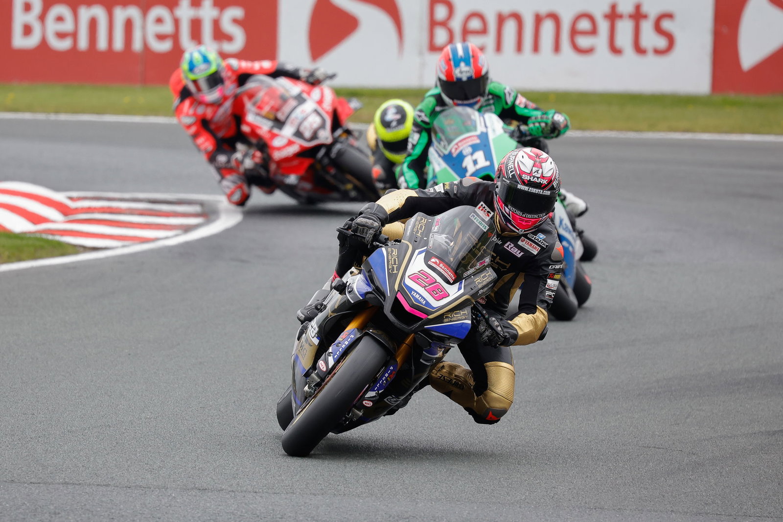 2022 British Superbike Oulton Park: Ray back to winning ways in runaway victory